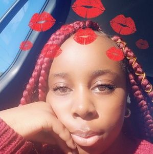 Meet your Posher, Alexandra